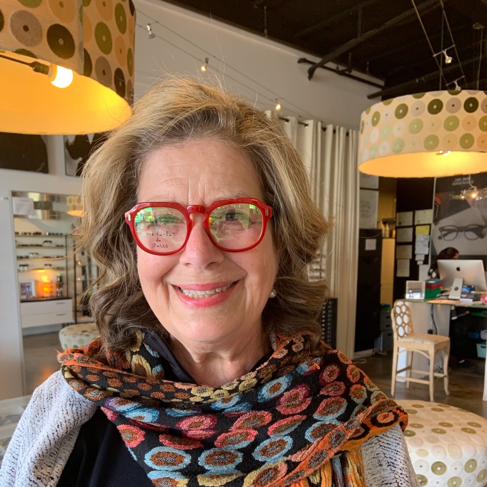 Meet your Posher, Lori